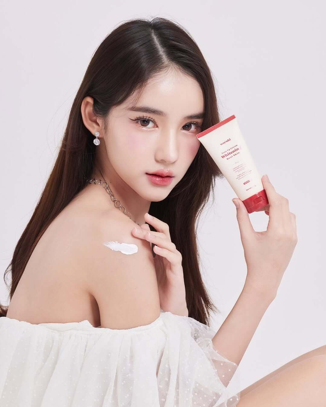 Glowing skin with Worshi